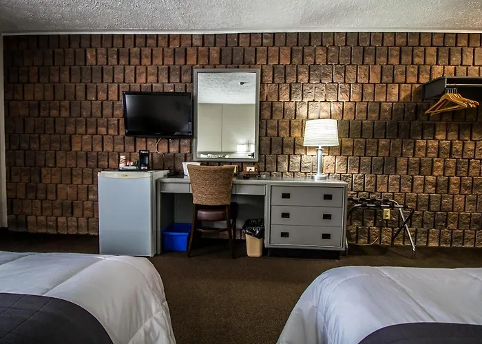 Companion Hotel Motel